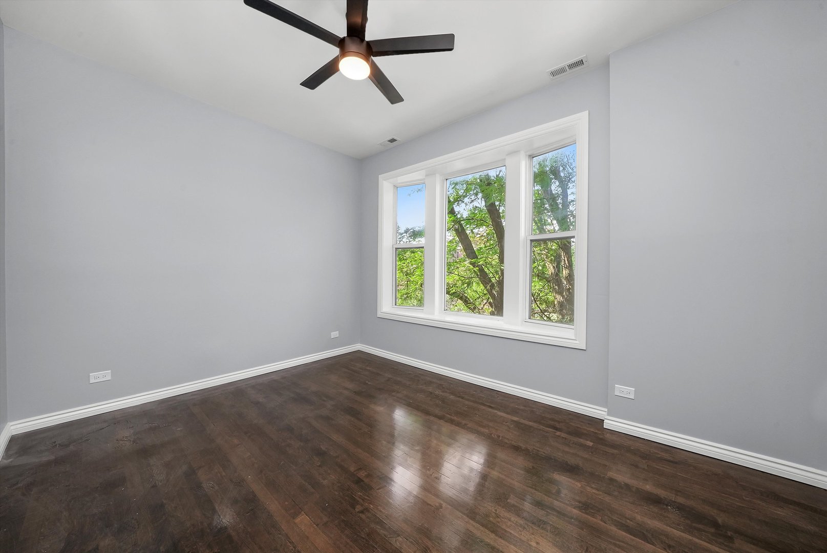 2648 N Washtenaw Avenue Unit: 3