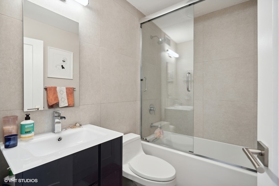 1920 N CLARK Street Unit: 7A