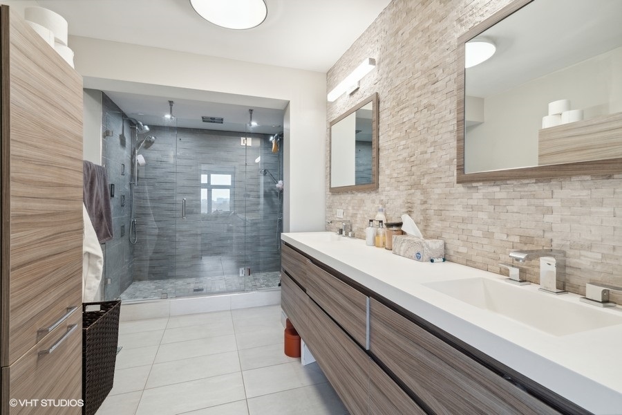 1920 N CLARK Street Unit: 7A