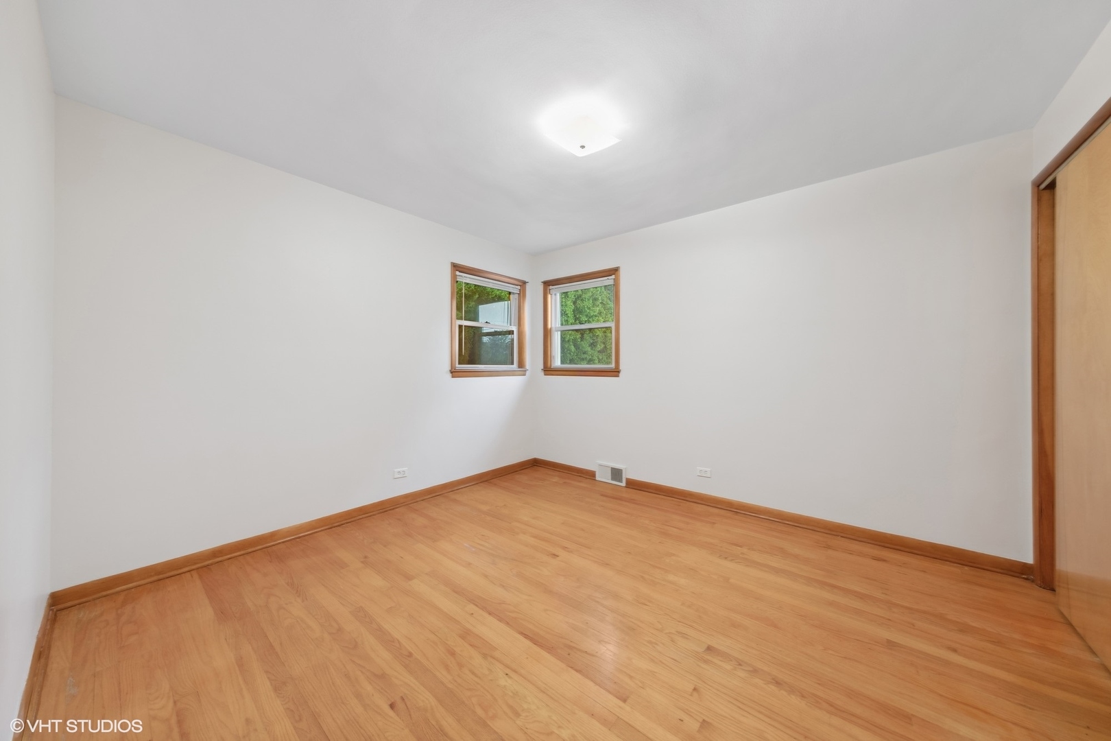 5341 S Catherine Avenue