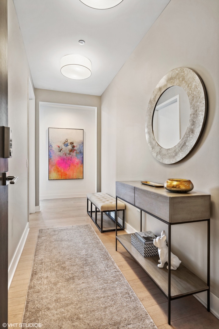 360 W Erie Street Unit: 4B