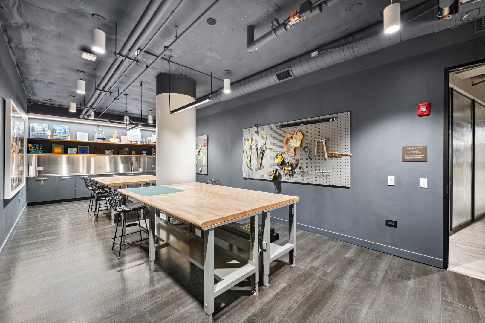 211 N Harbor Drive Unit: 2805