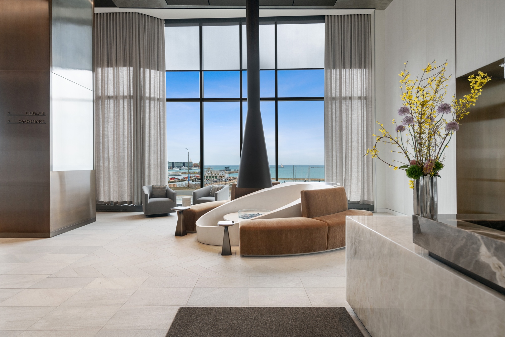 211 N Harbor Drive Unit: 2805