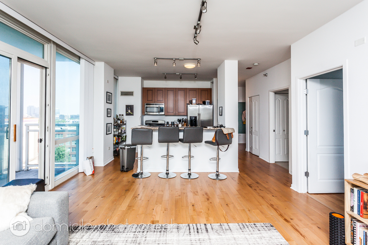 757 N Orleans Street Unit: 811