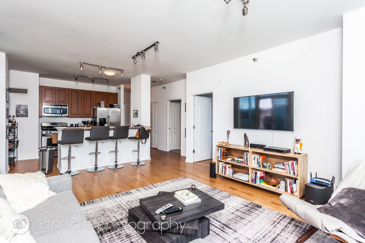 757 N Orleans Street Unit: 811