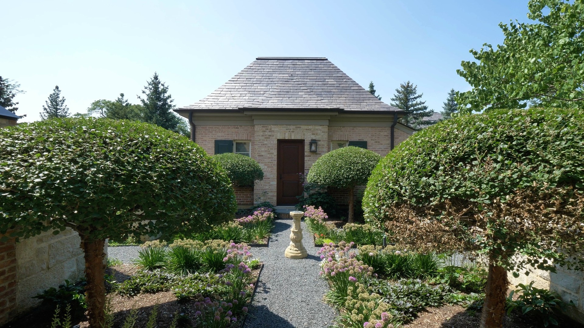 1270 W Whitmore Court