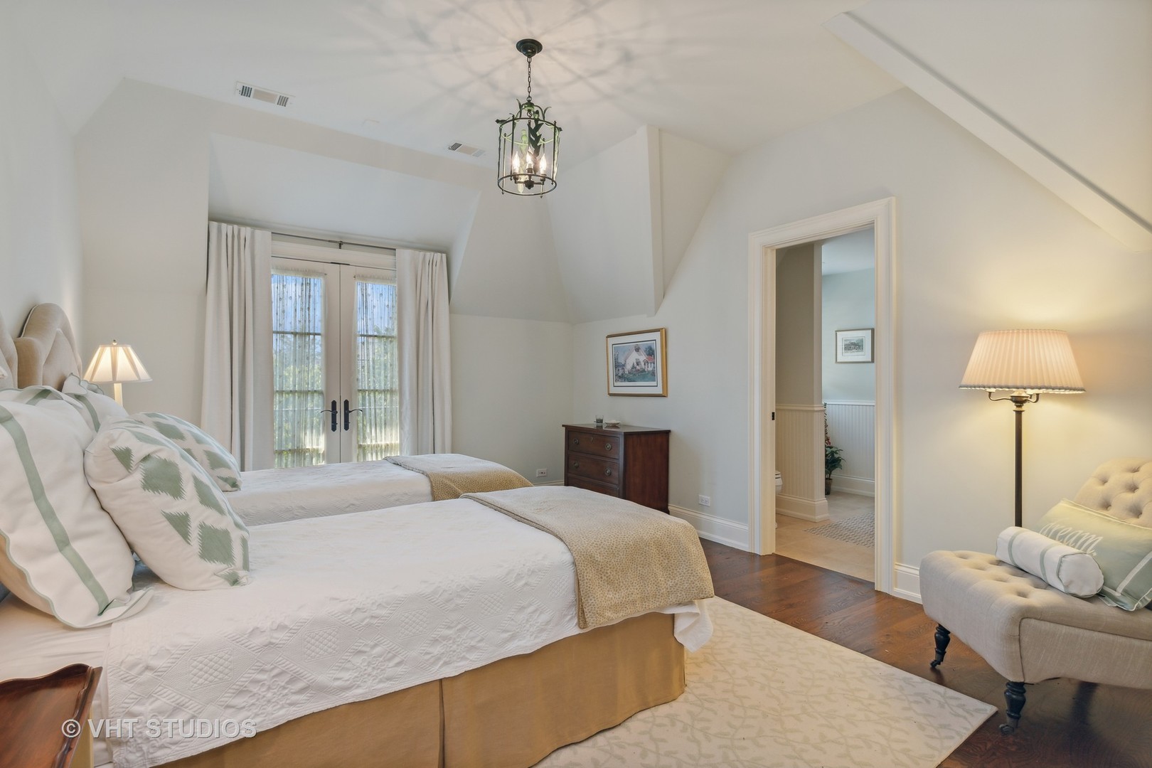 1270 W Whitmore Court