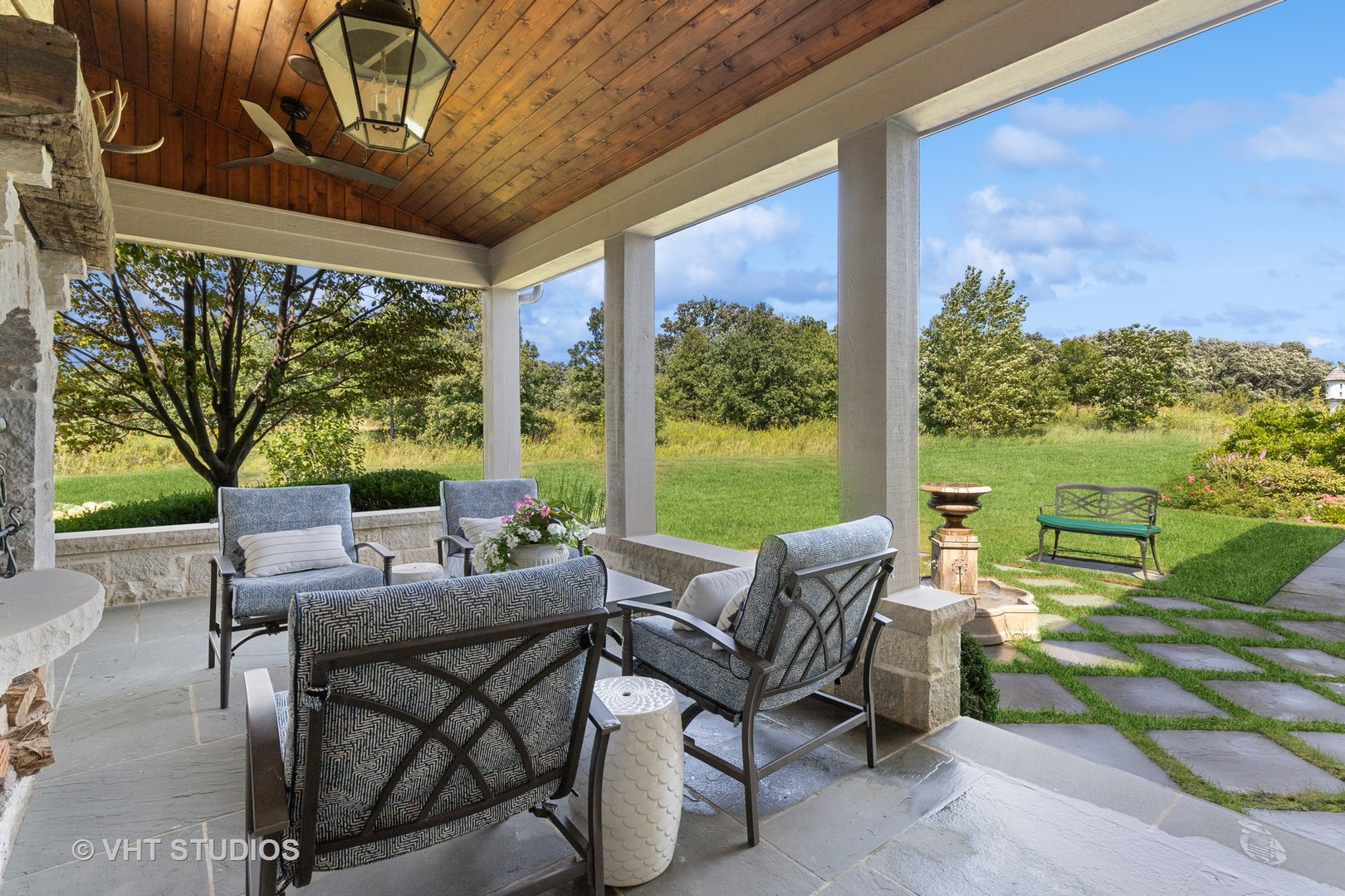 1270 W Whitmore Court