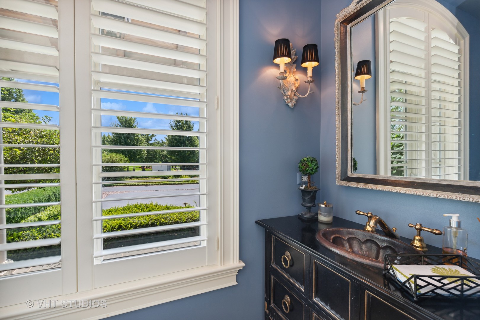 1270 W Whitmore Court