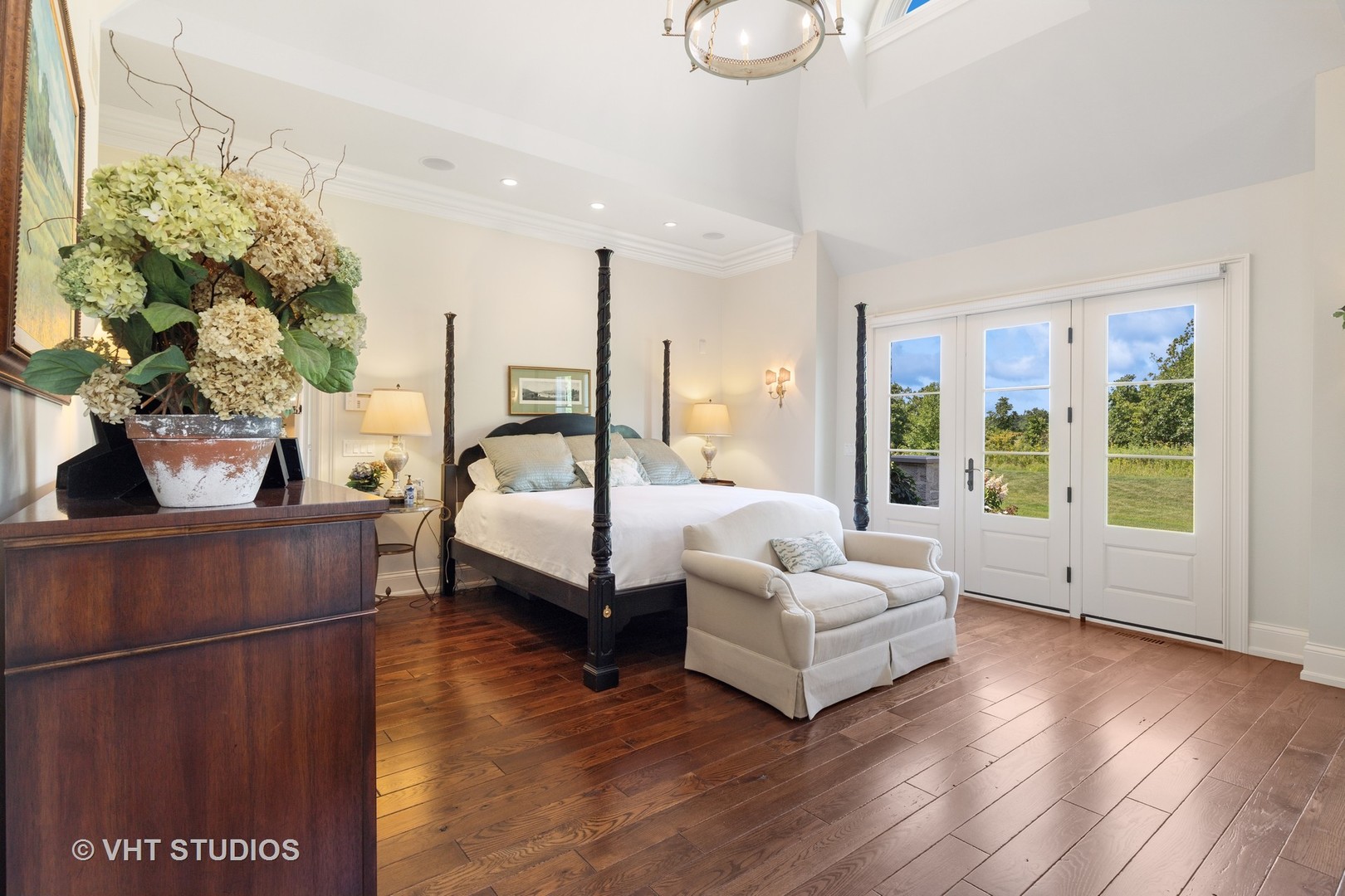 1270 W Whitmore Court