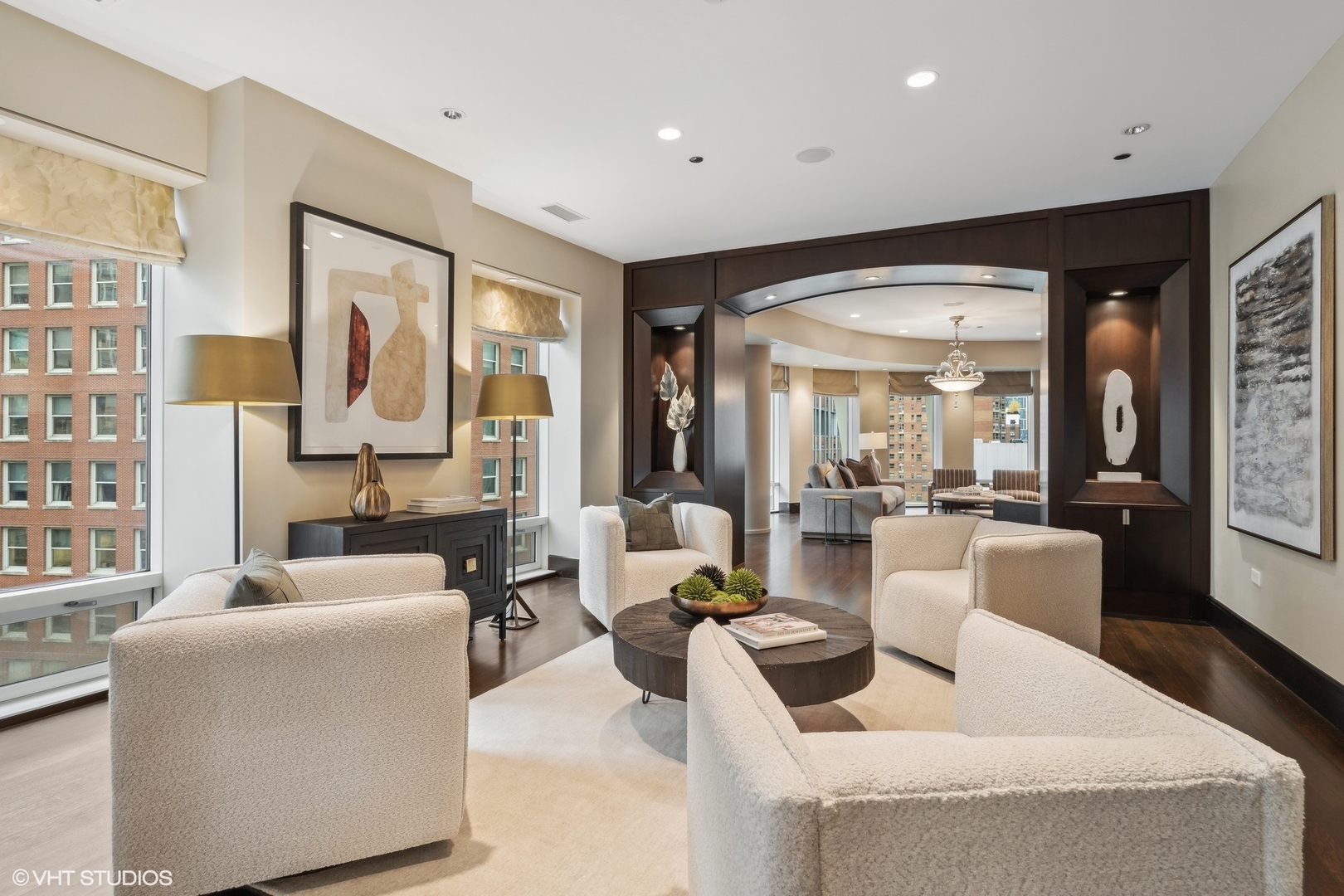 50 E Chestnut Street Unit: 501