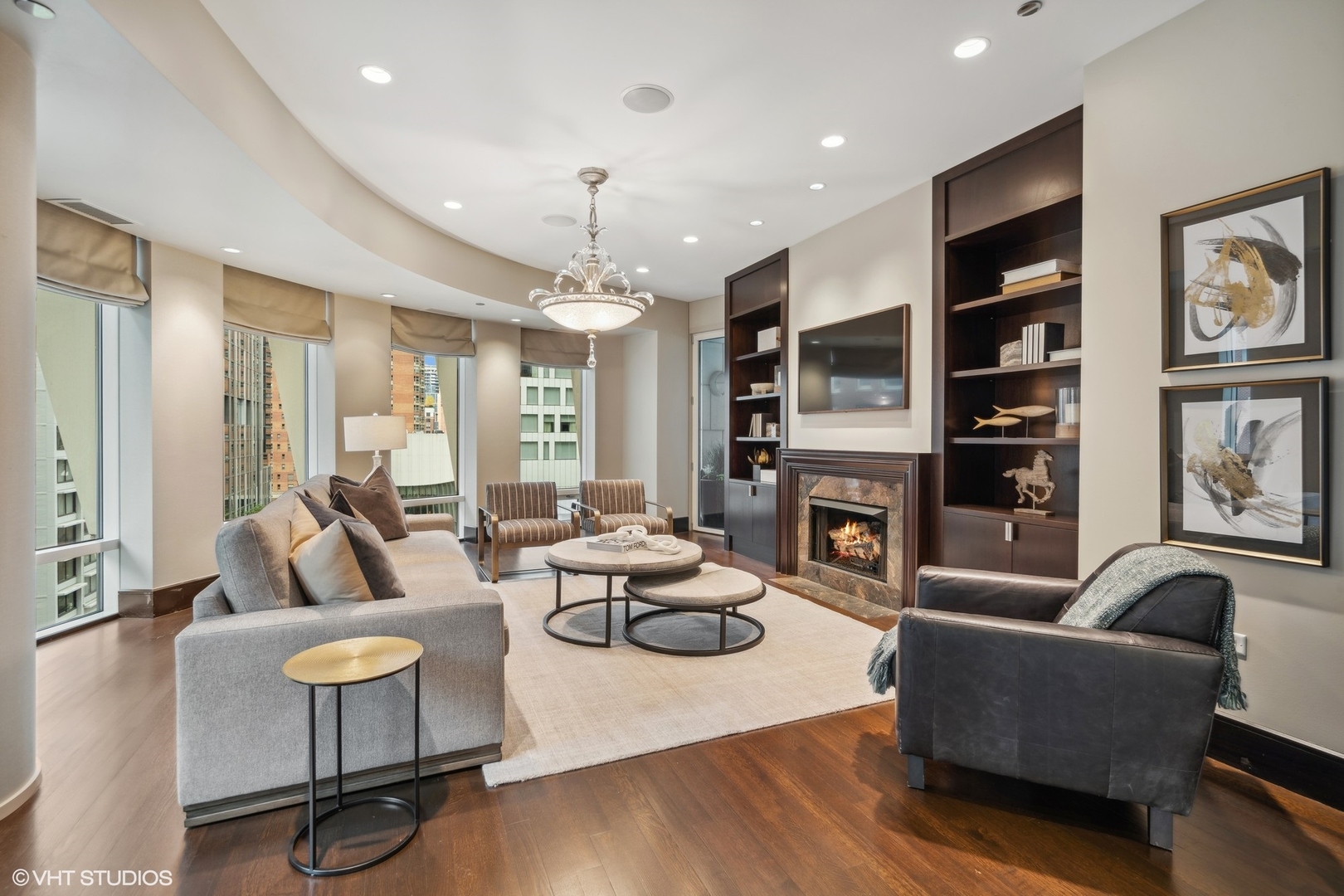 50 E Chestnut Street Unit: 501