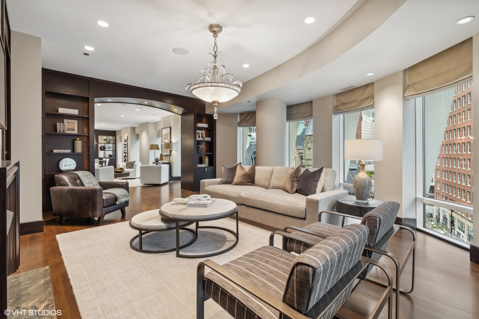 50 E Chestnut Street Unit: 501