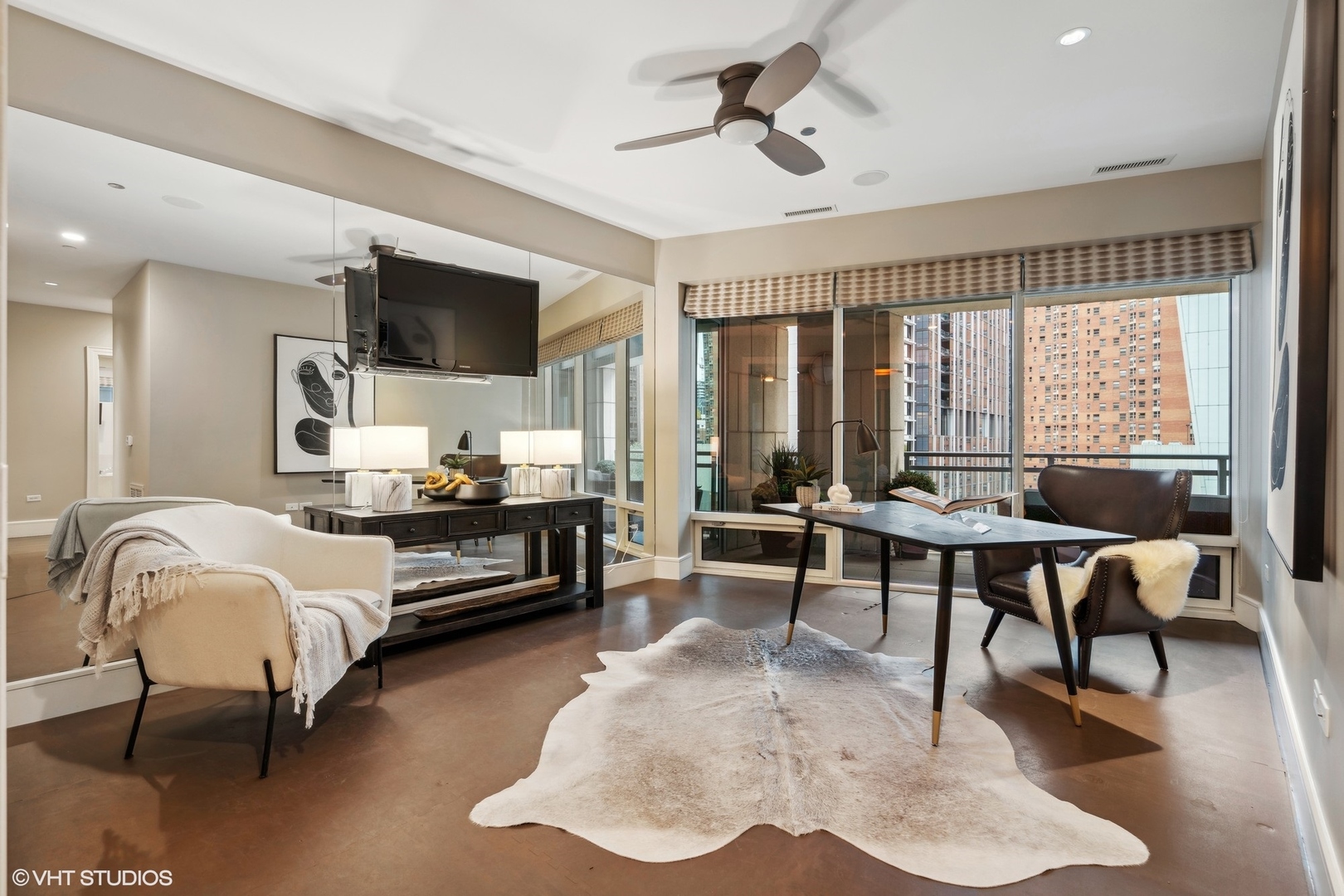 50 E Chestnut Street Unit: 501