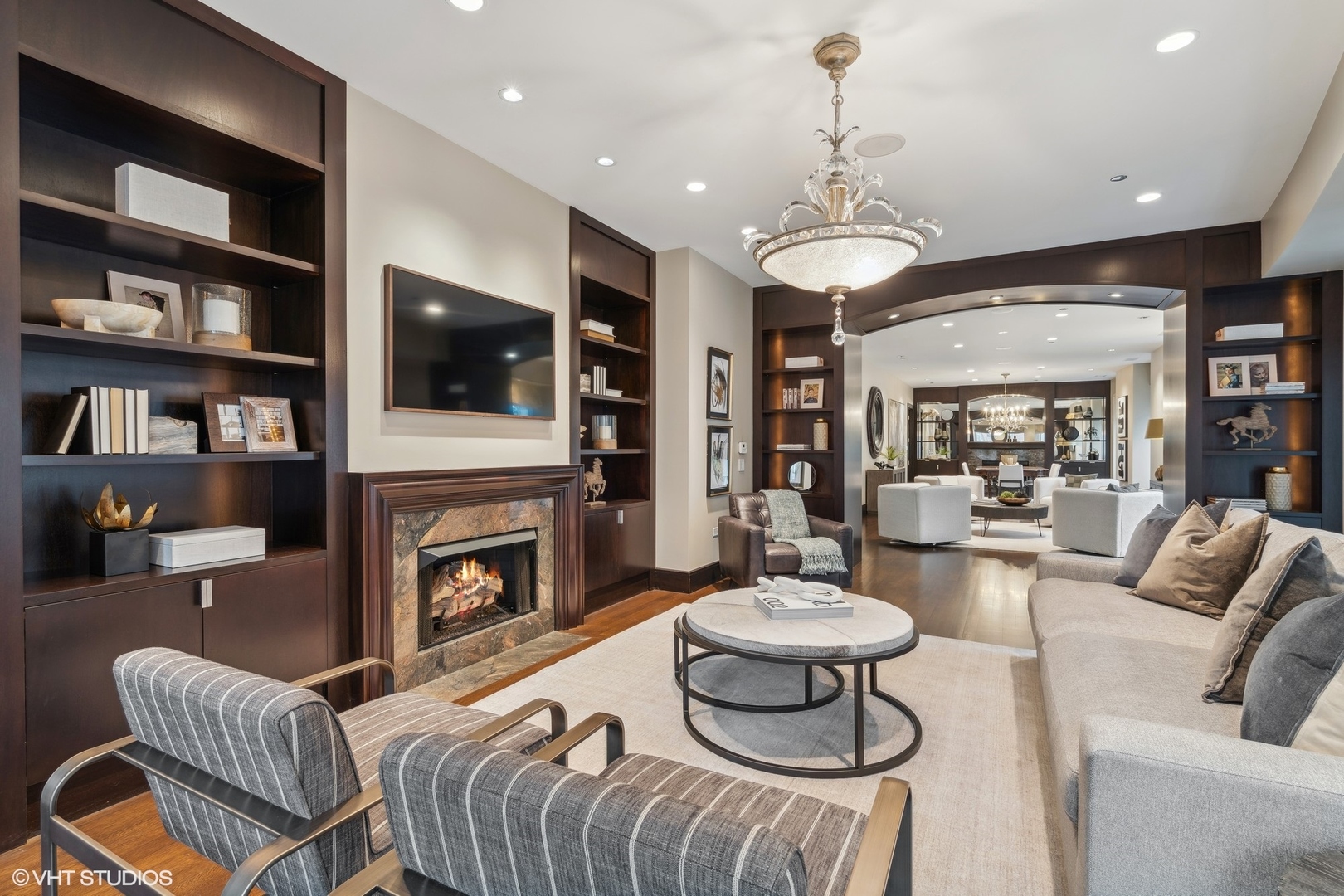 50 E Chestnut Street Unit: 501