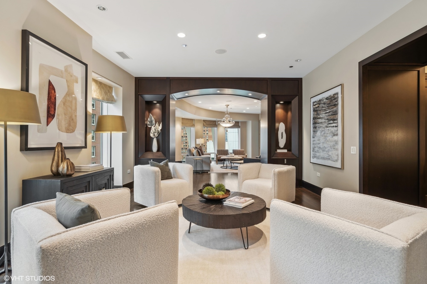 50 E Chestnut Street Unit: 501