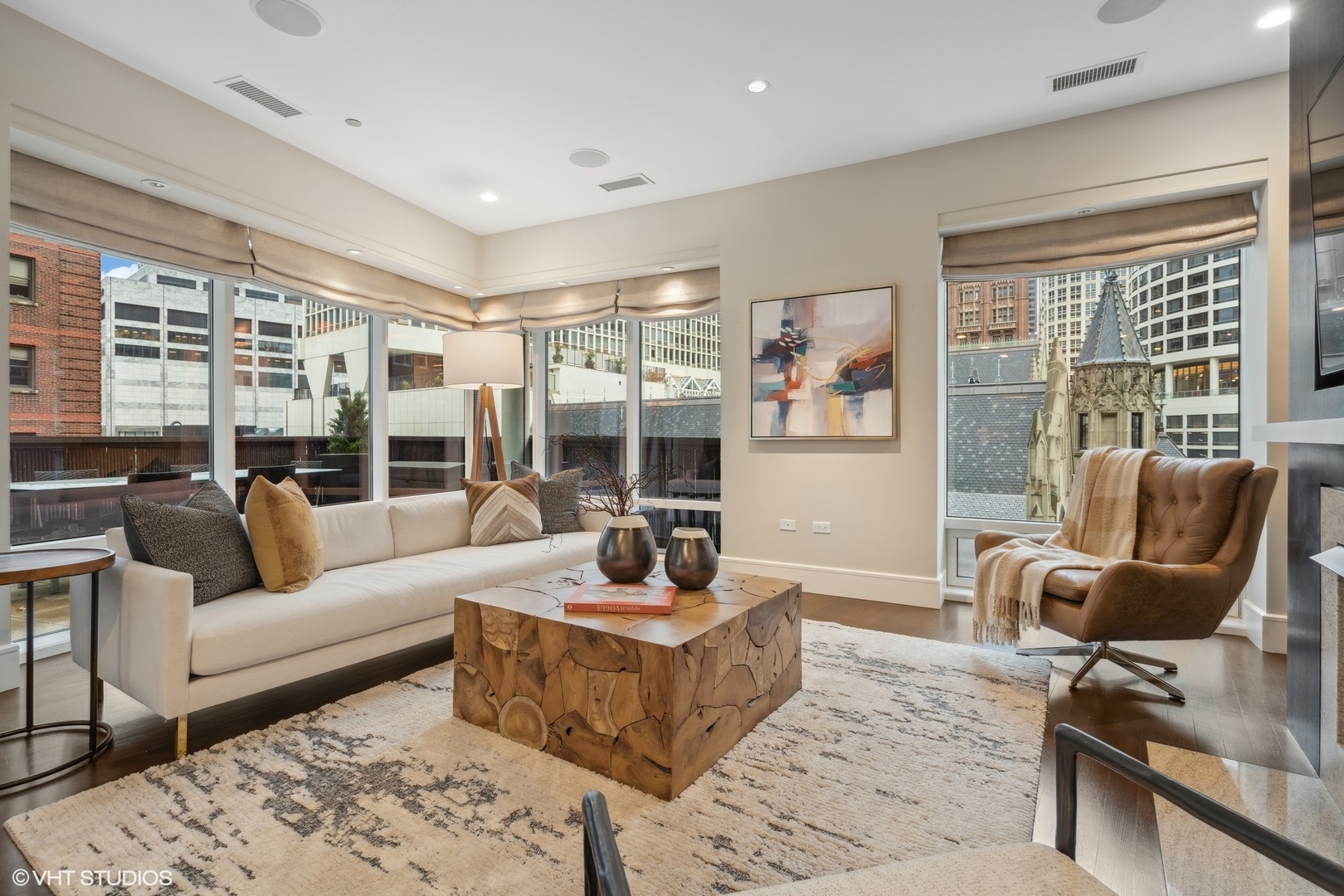 50 E Chestnut Street Unit: 501