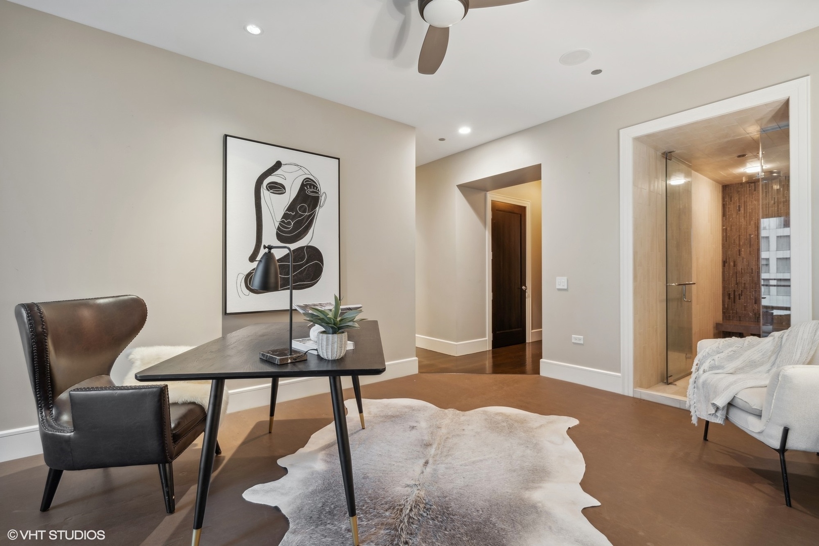 50 E Chestnut Street Unit: 501