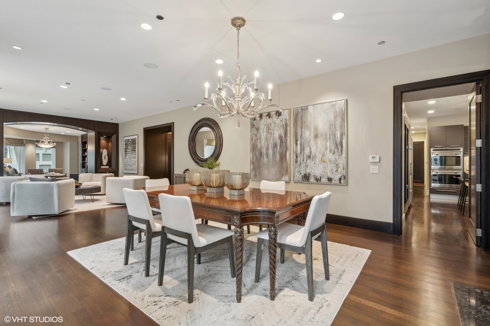 50 E Chestnut Street Unit: 501