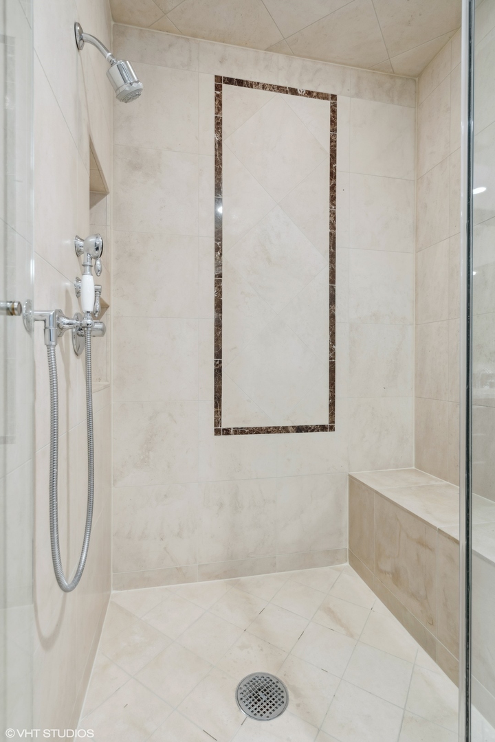 50 E Chestnut Street Unit: 501