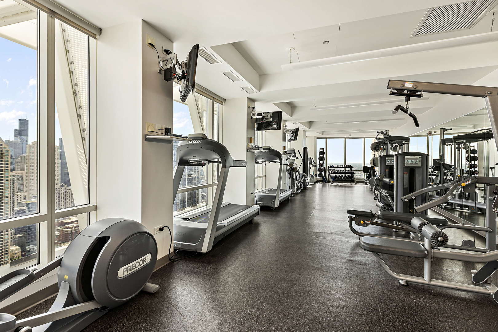 50 E Chestnut Street Unit: 501