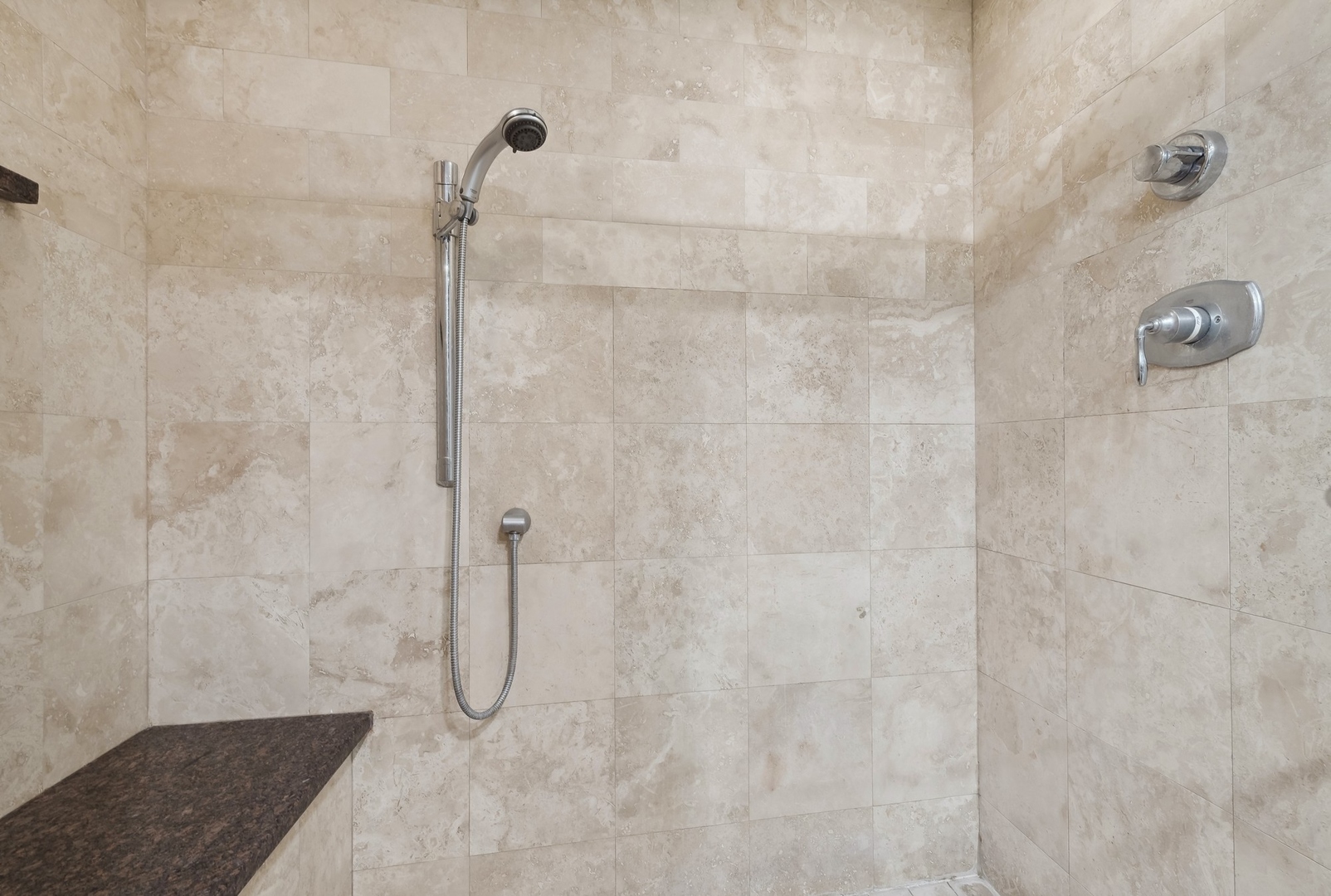 2632 N Southport Avenue