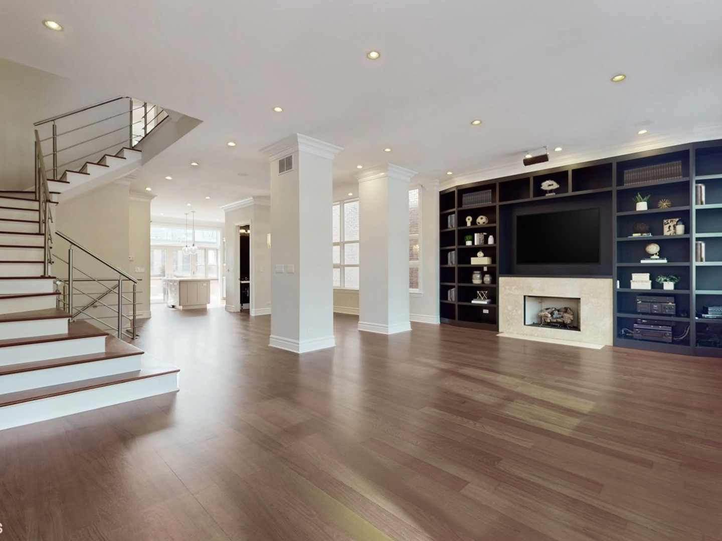 1011 W Fulton Market