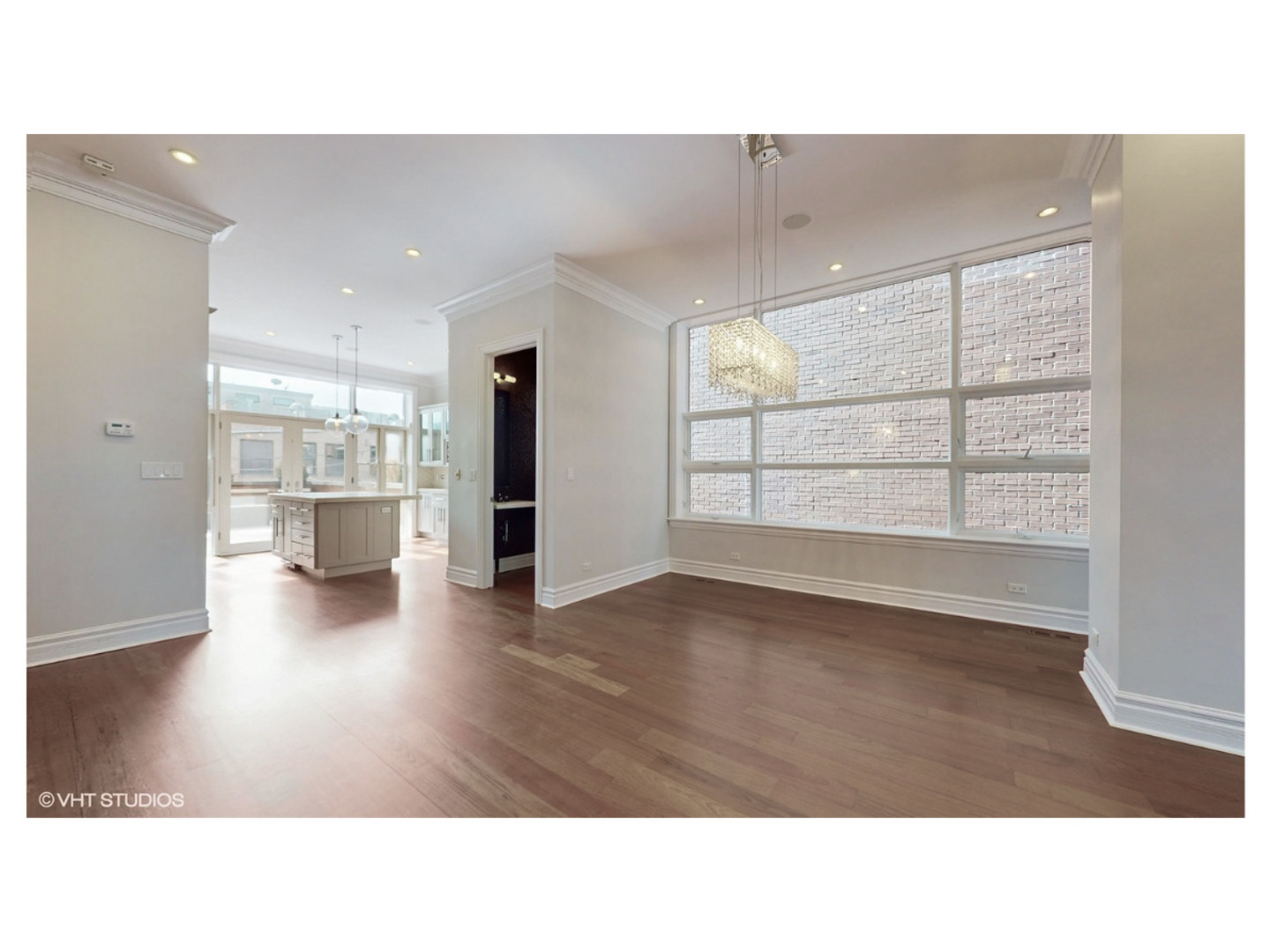 1011 W Fulton Market