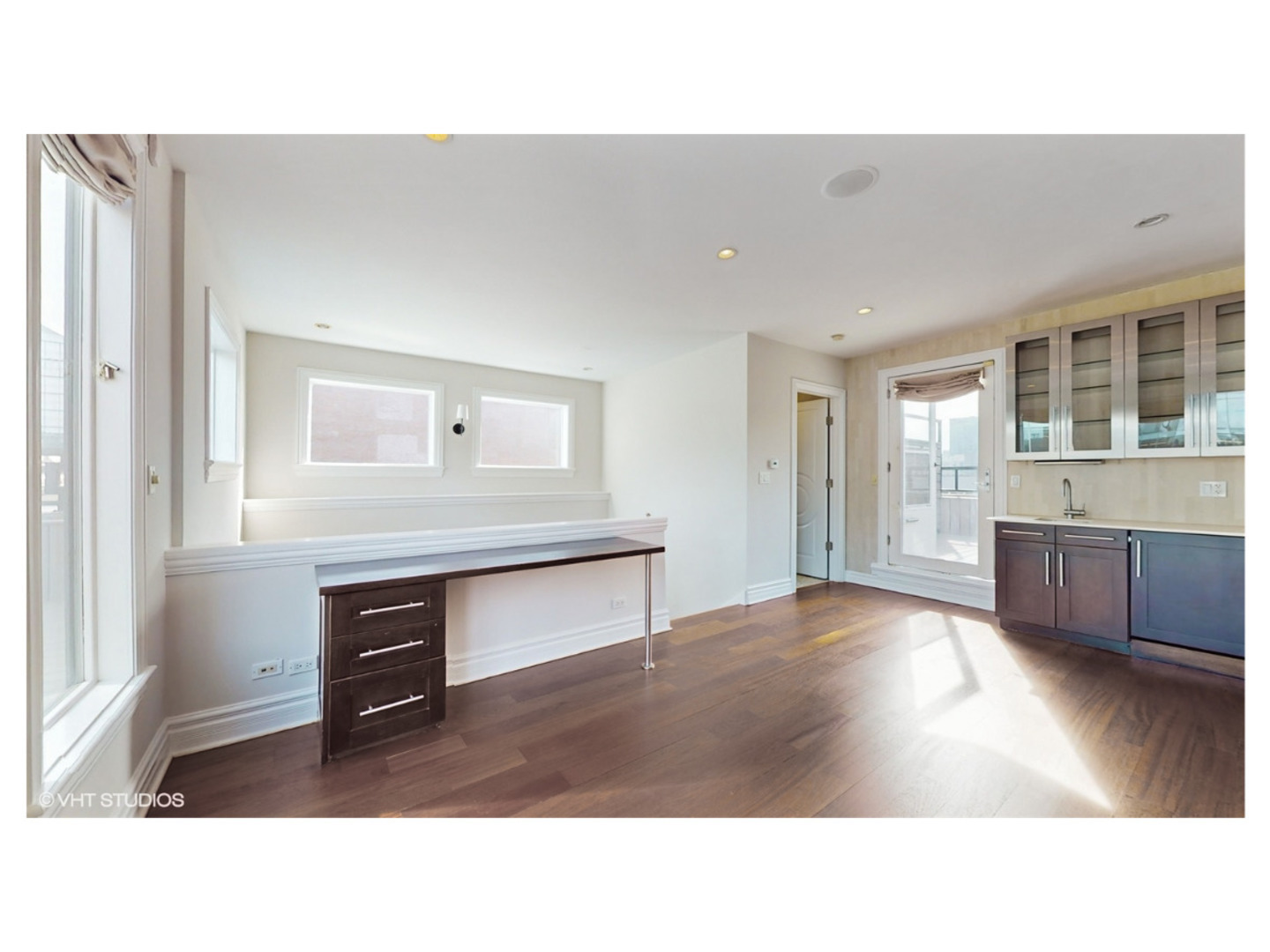 1011 W Fulton Market