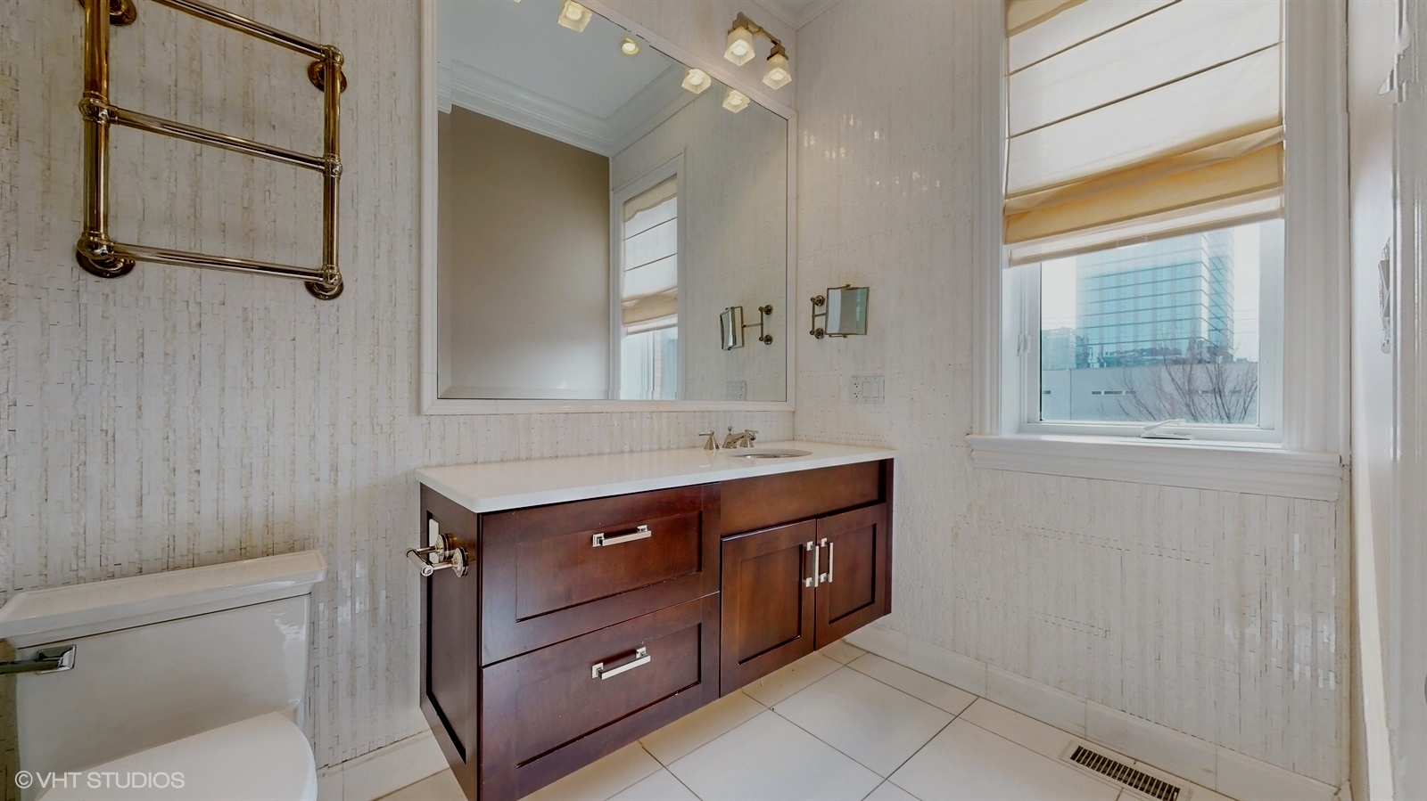 1011 W Fulton Market