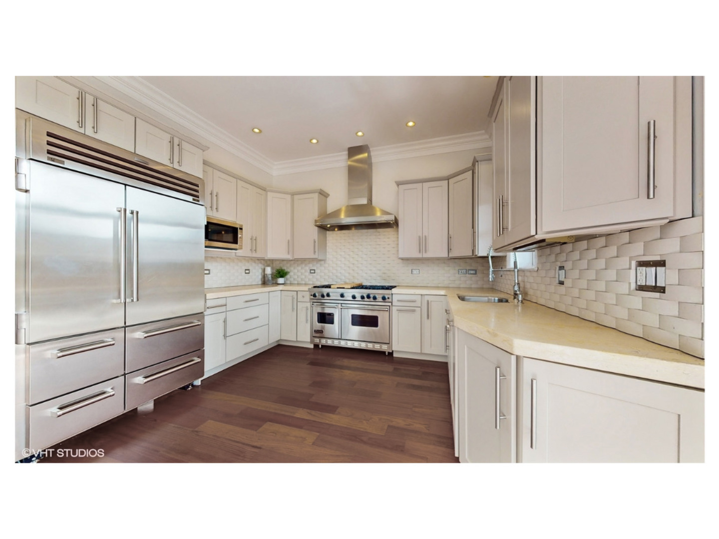 1011 W Fulton Market