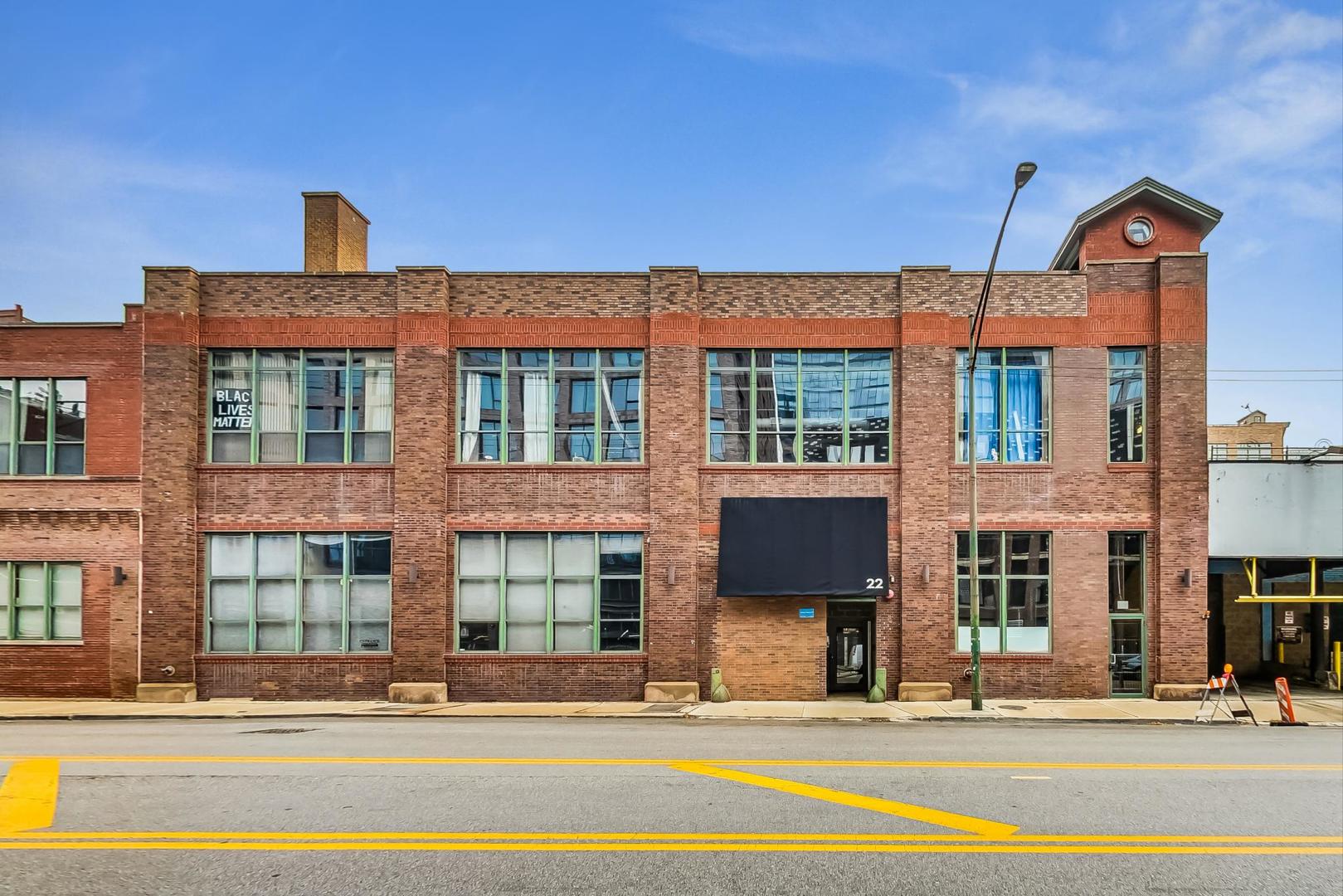 22 N Morgan Street Unit: 210