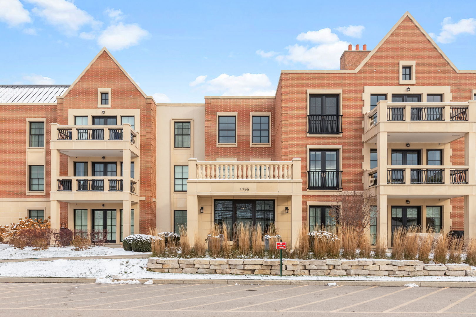 1155 Kelmscott Way Unit: 108