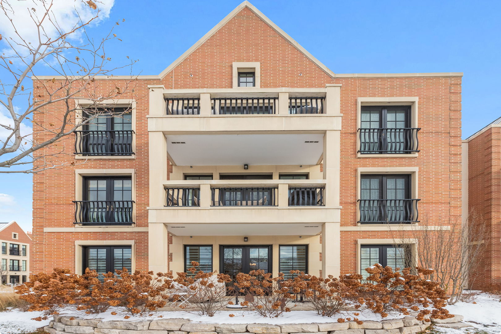 1155 Kelmscott Way Unit: 108