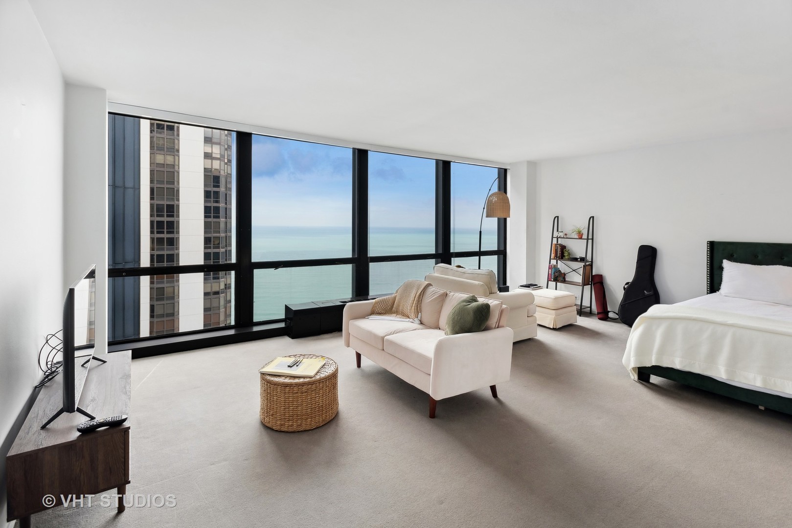 900 N LAKE SHORE Drive Unit: 2505