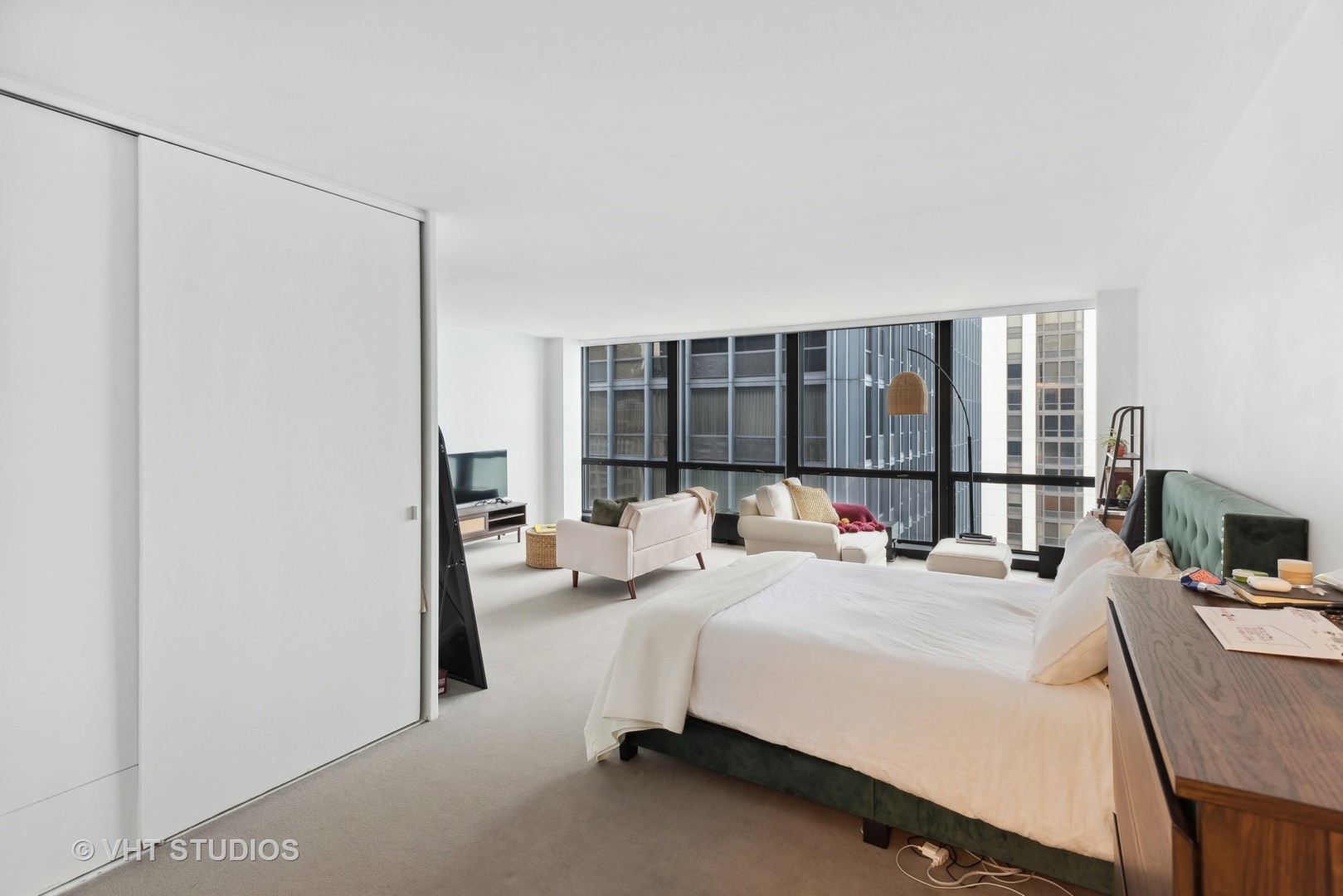 900 N LAKE SHORE Drive Unit: 2505
