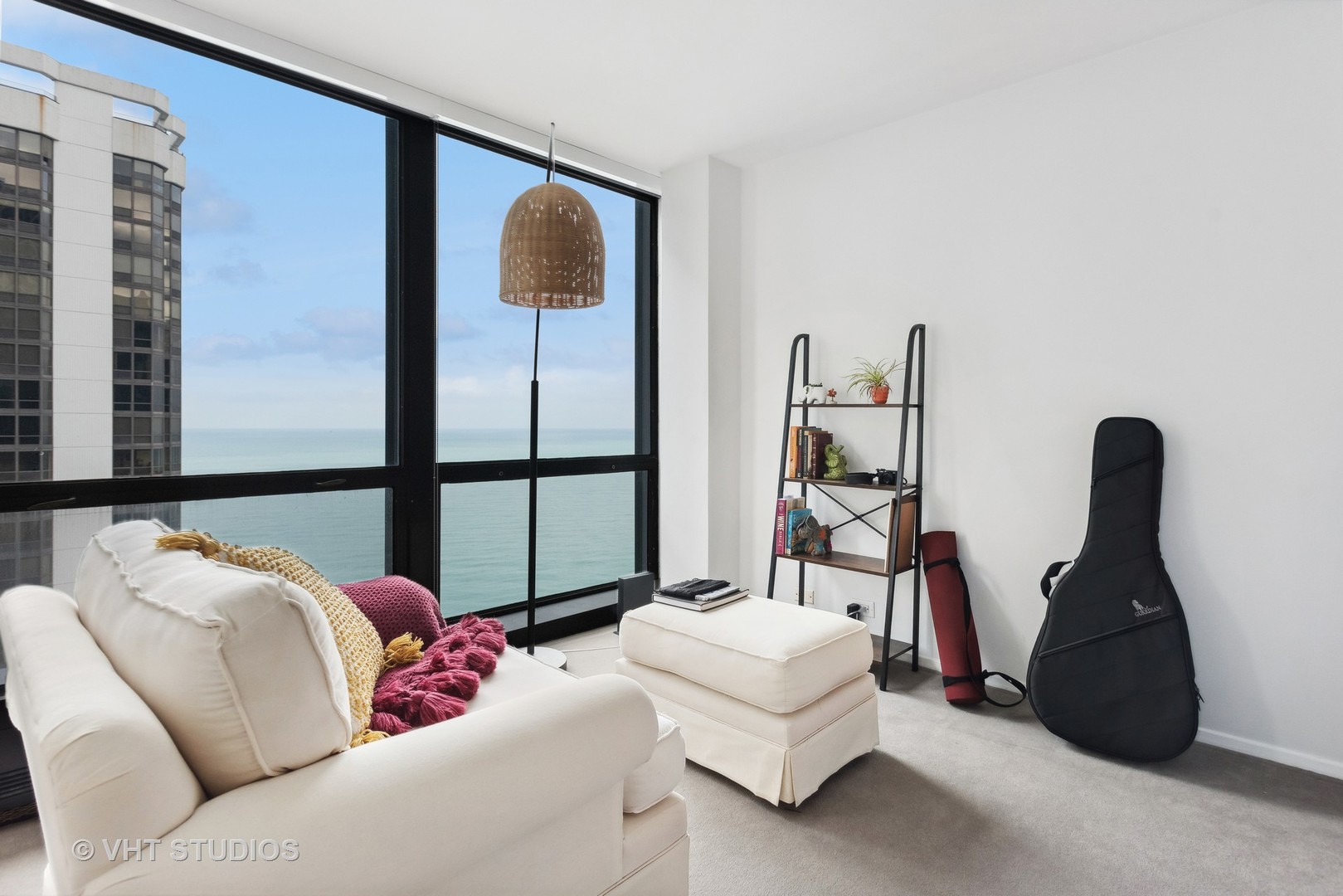 900 N LAKE SHORE Drive Unit: 2505