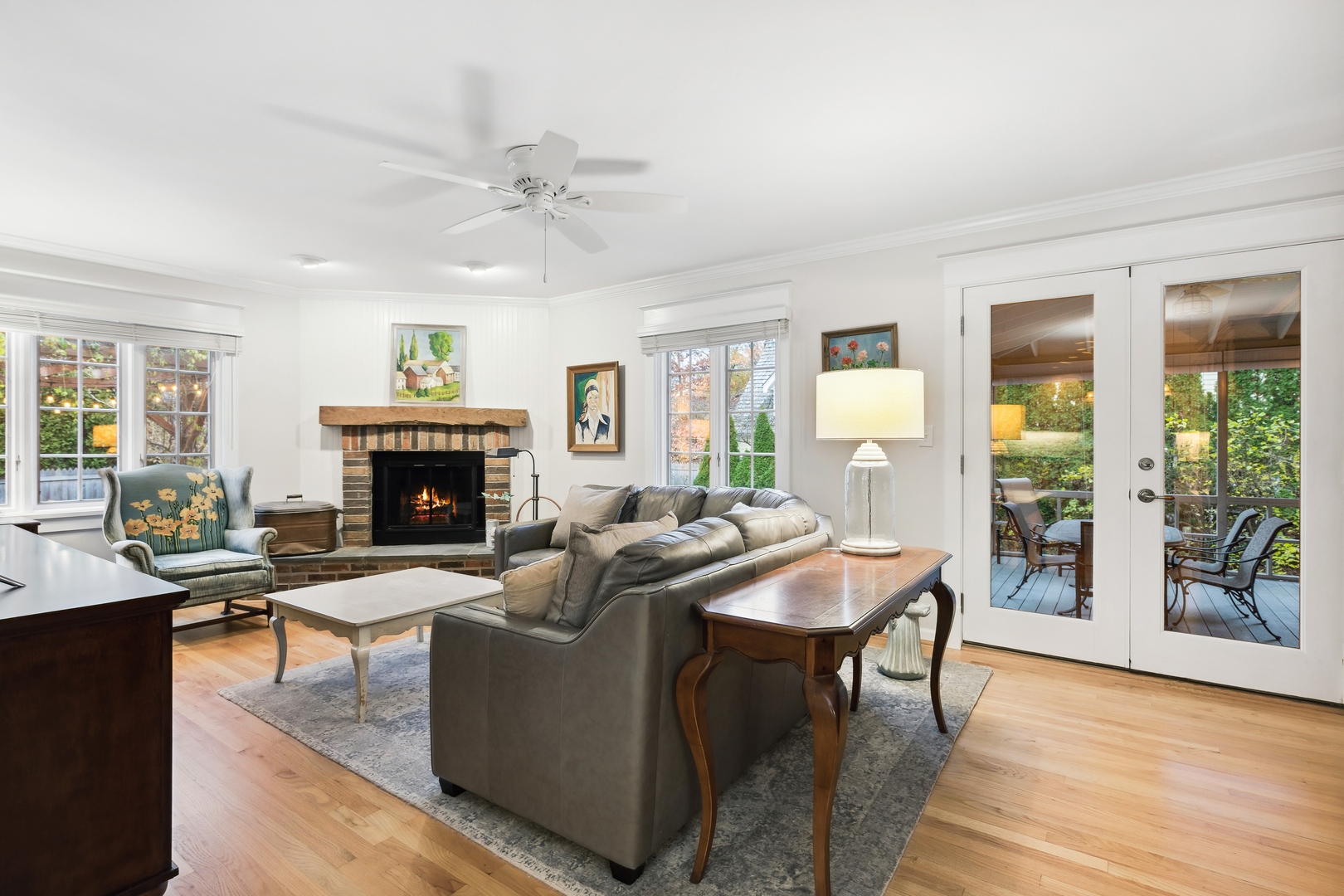 546 E Scranton Avenue