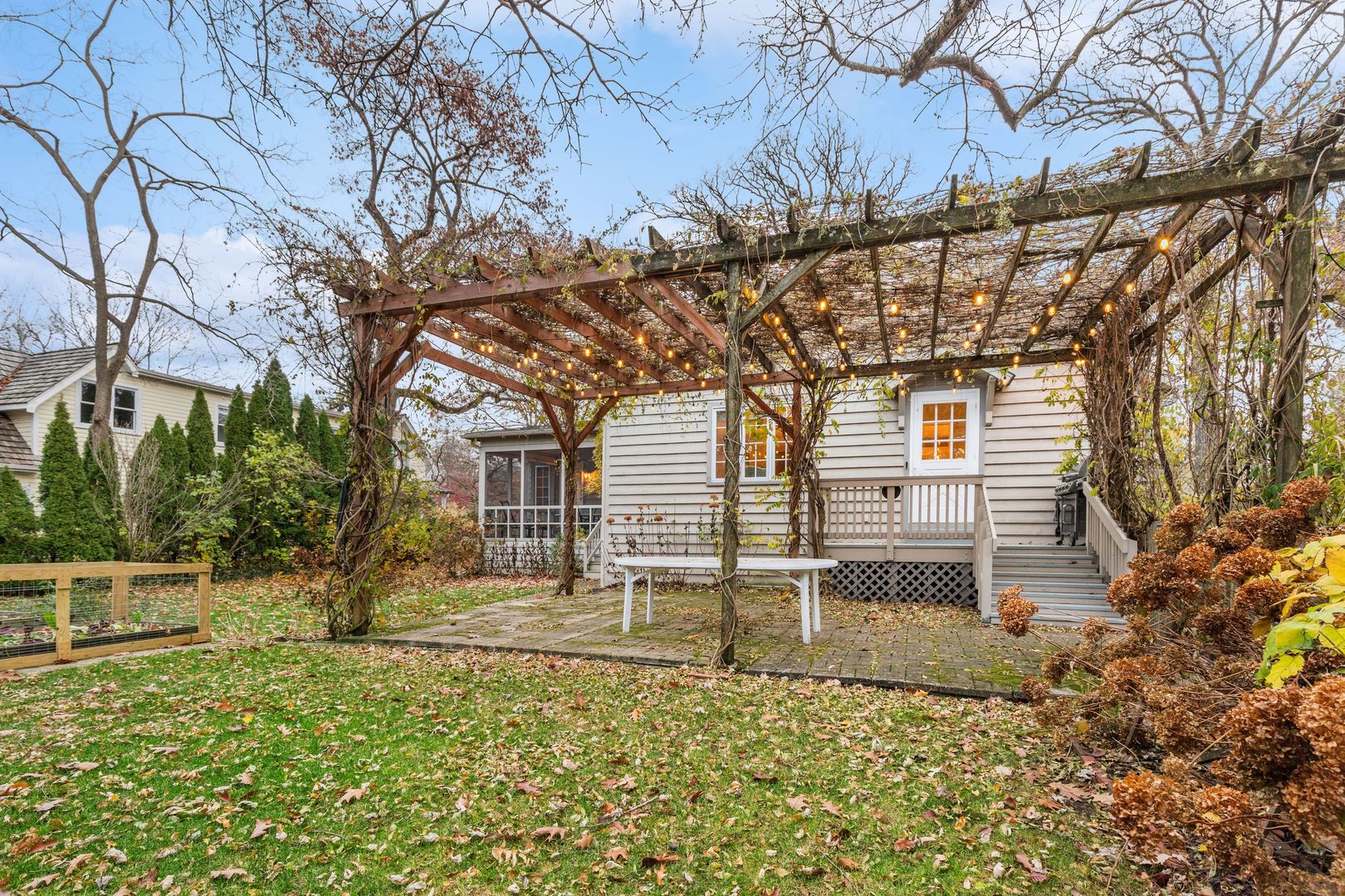 546 E Scranton Avenue