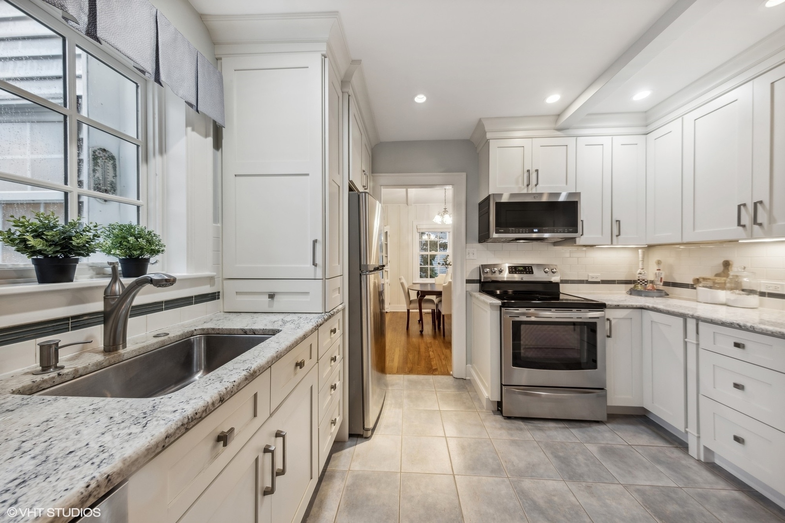 3901 Franklin Avenue