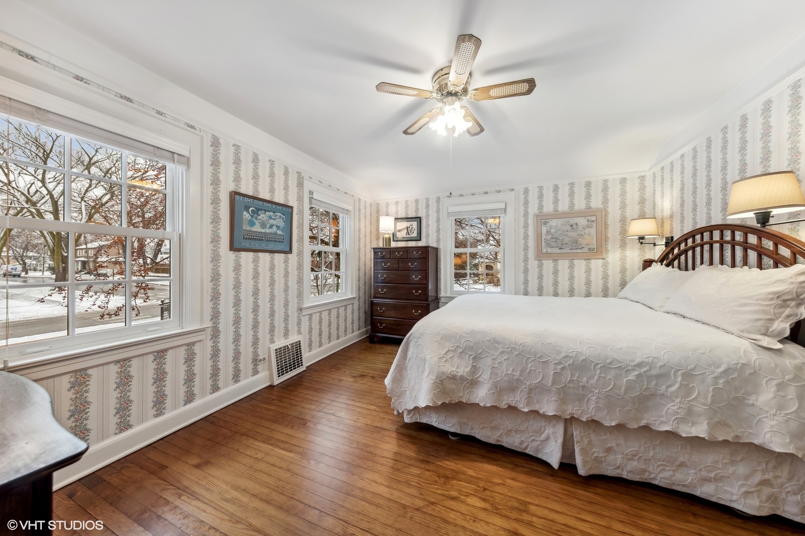 3901 Franklin Avenue