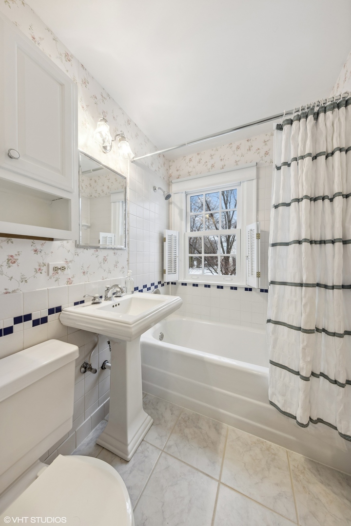 3901 Franklin Avenue