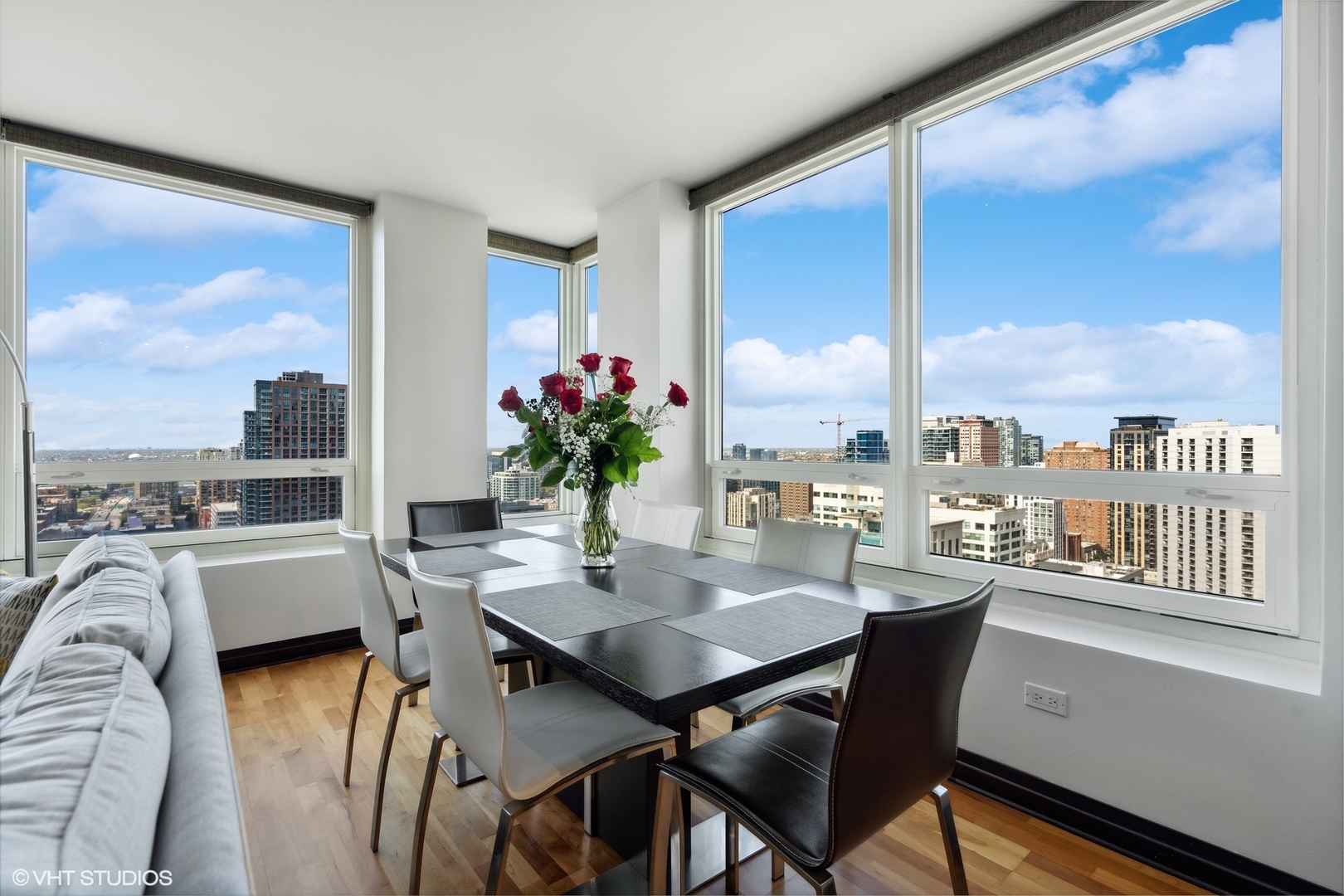 33 W Ontario Street Unit: 31G