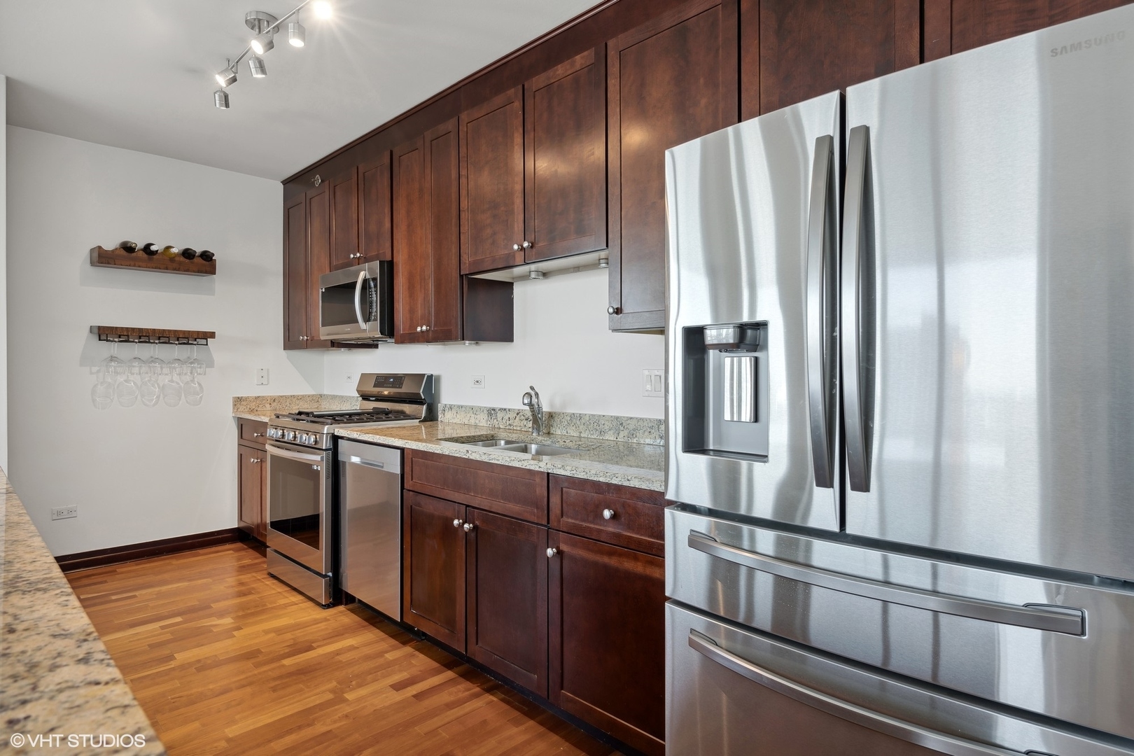 33 W Ontario Street Unit: 31G