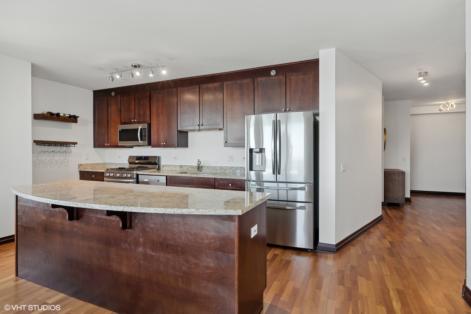 33 W Ontario Street Unit: 31G