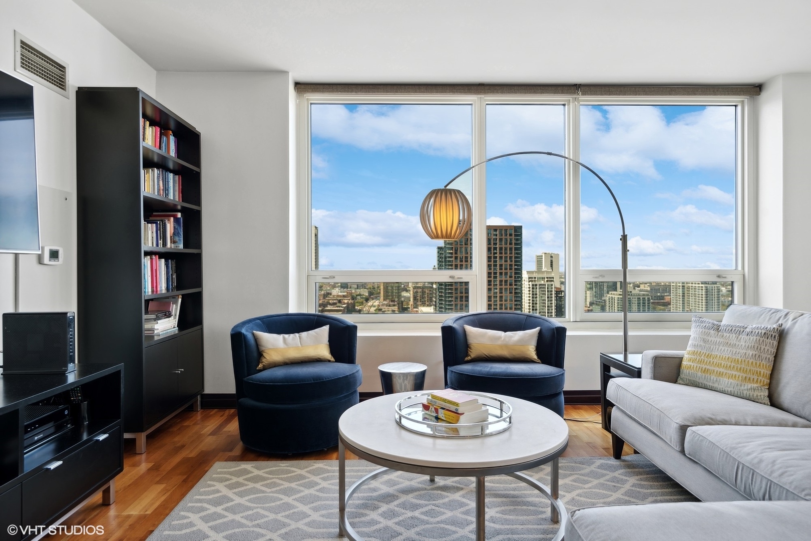 33 W Ontario Street Unit: 31G
