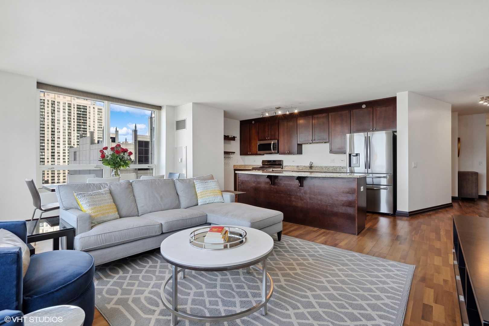 33 W Ontario Street Unit: 31G