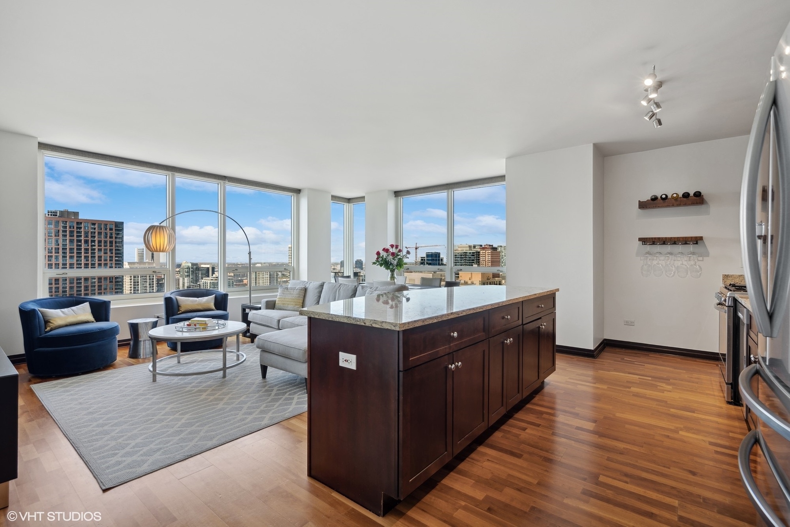 33 W Ontario Street Unit: 31G