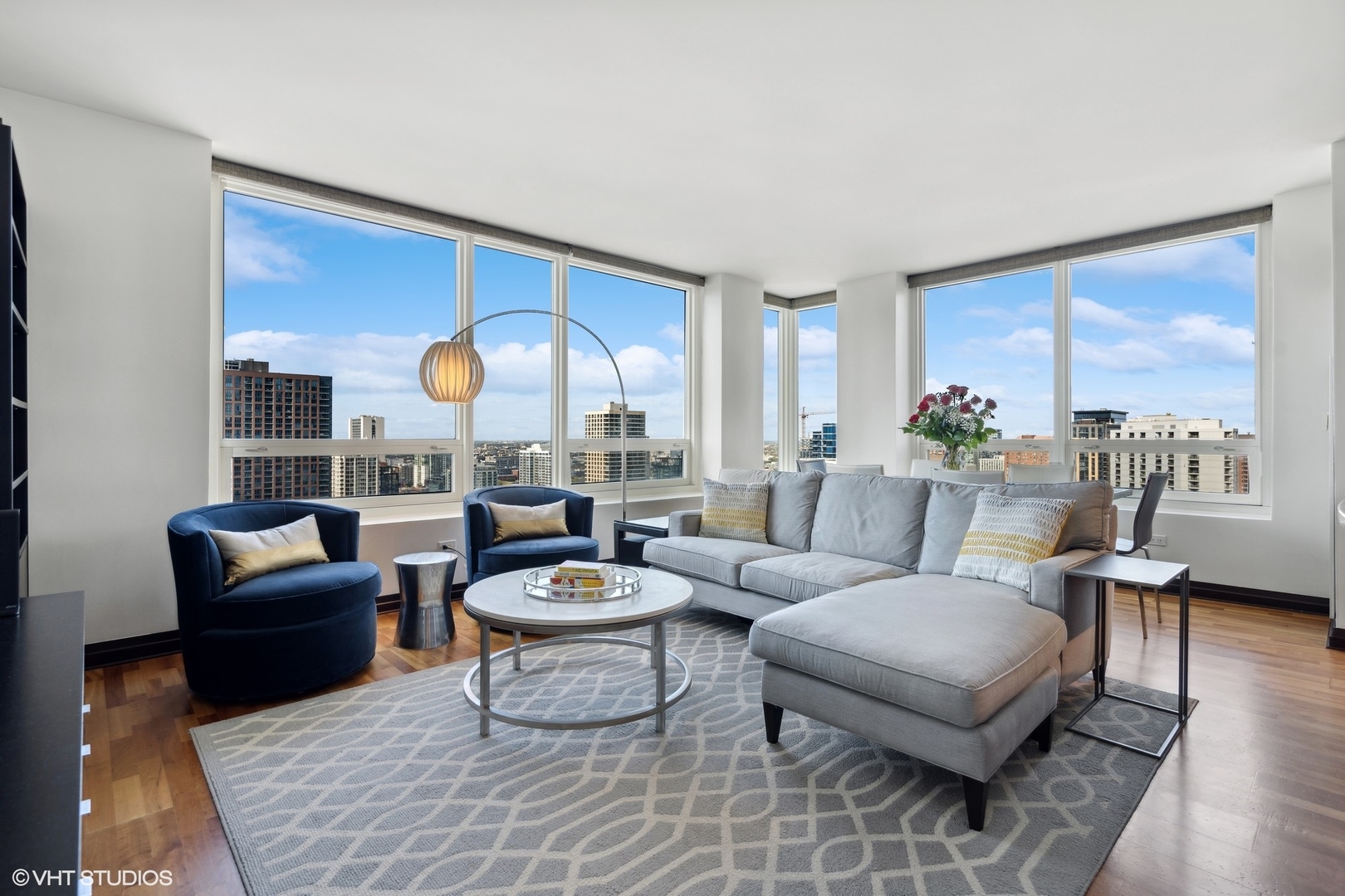 33 W Ontario Street Unit: 31G