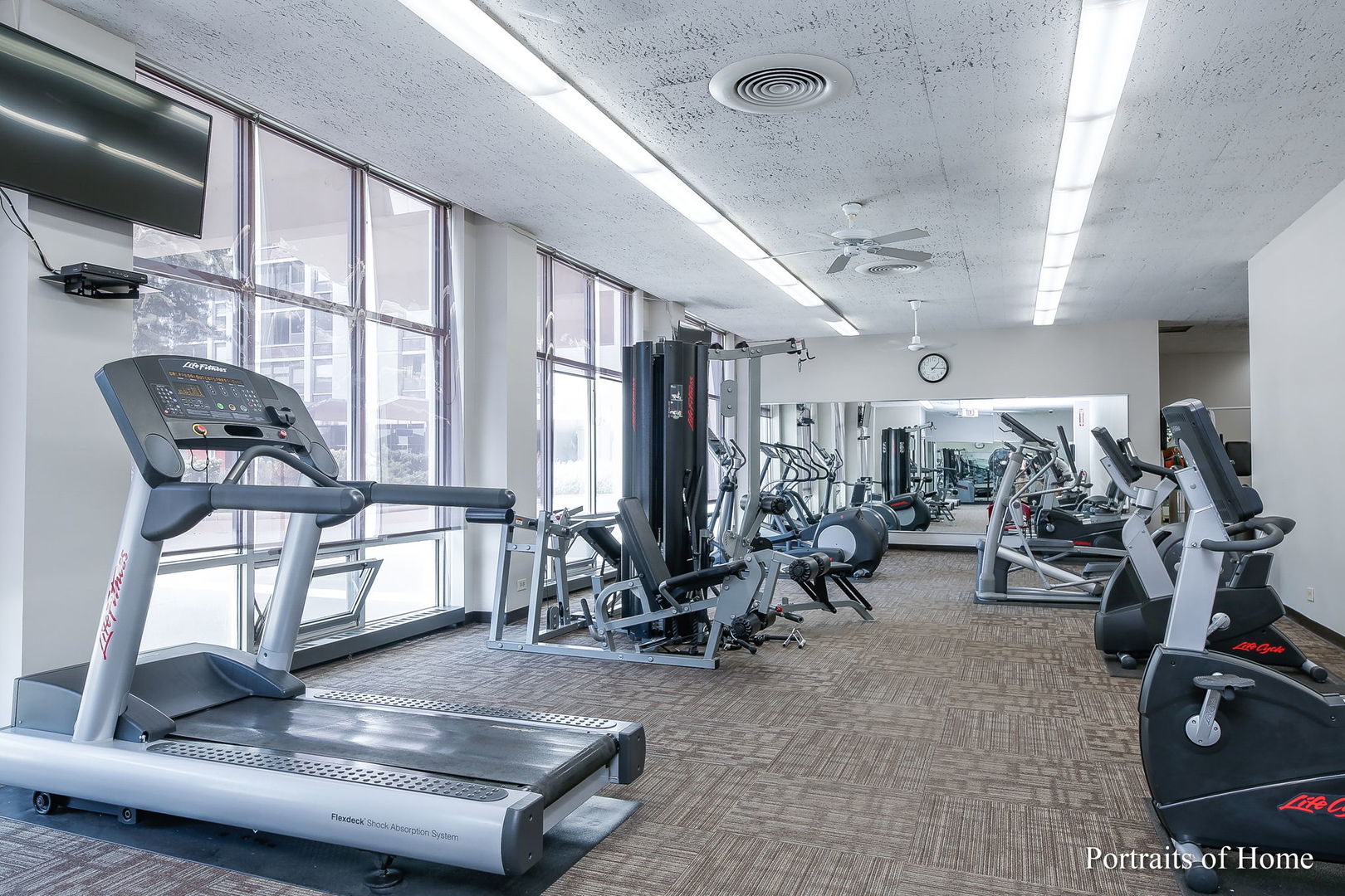 1460 N Sandburg Terrace Unit: 2408